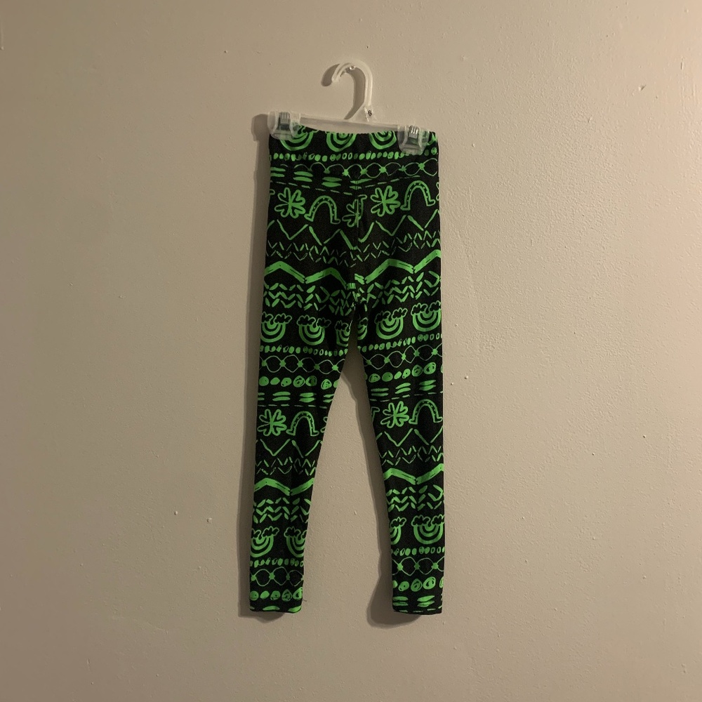 Lularoe kids St Patrick’s day leggings S\M